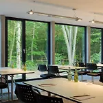 V-Hotel